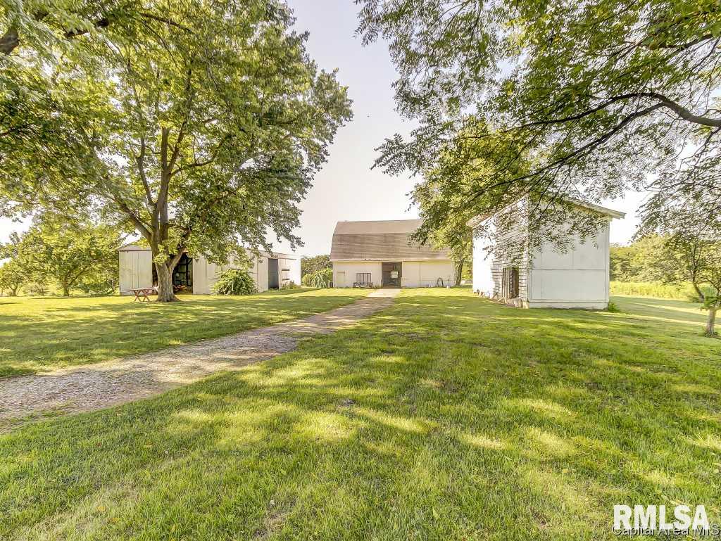 953 Klor Road Buffalo, IL 62515 - Photo 3 of 36 Gallery Image 3