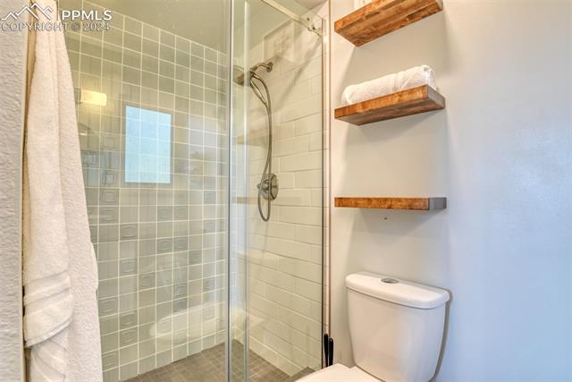 2738 Rigel Drive Colorado Springs, CO 80906 - Photo 28 of 50 primary bathroom