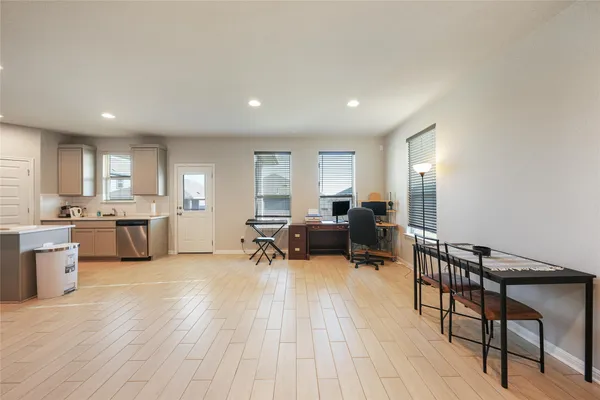 $2,050 | 108 Drifter Lane, Jarrell, TX 76537