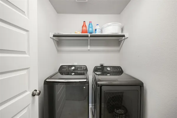 $2,050 | 108 Drifter Lane, Jarrell, TX 76537