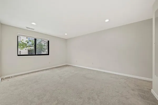 $4,200 | 1600 Massachusetts Avenue, Unit 203, Cambridge, MA 02138