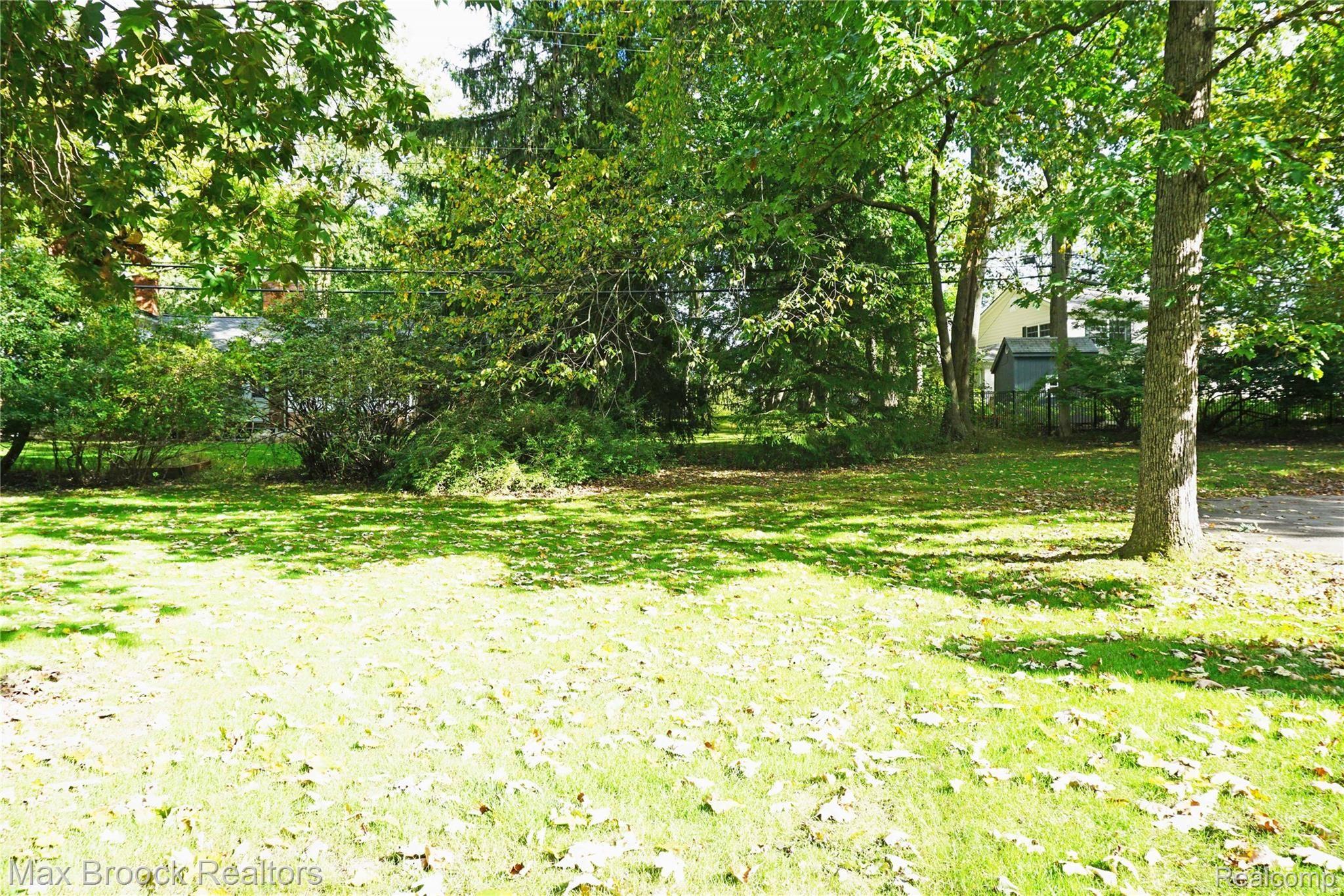 5105 Echo Road Bloomfield Hills, MI 48302 - Photo 36 of 36 DSC02269.jpg
