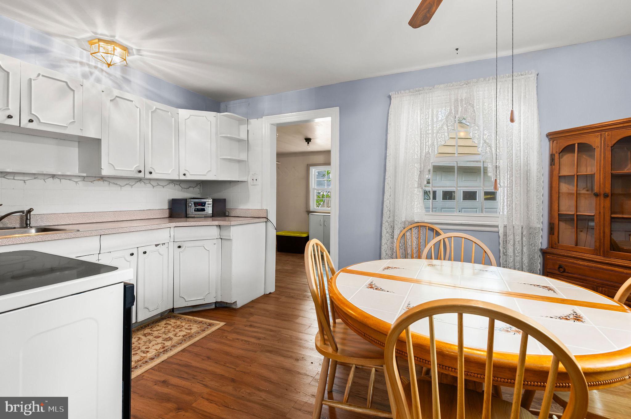 428 Tanner Road Hatboro, PA 19040 - Photo 13 of 25 Kitchen