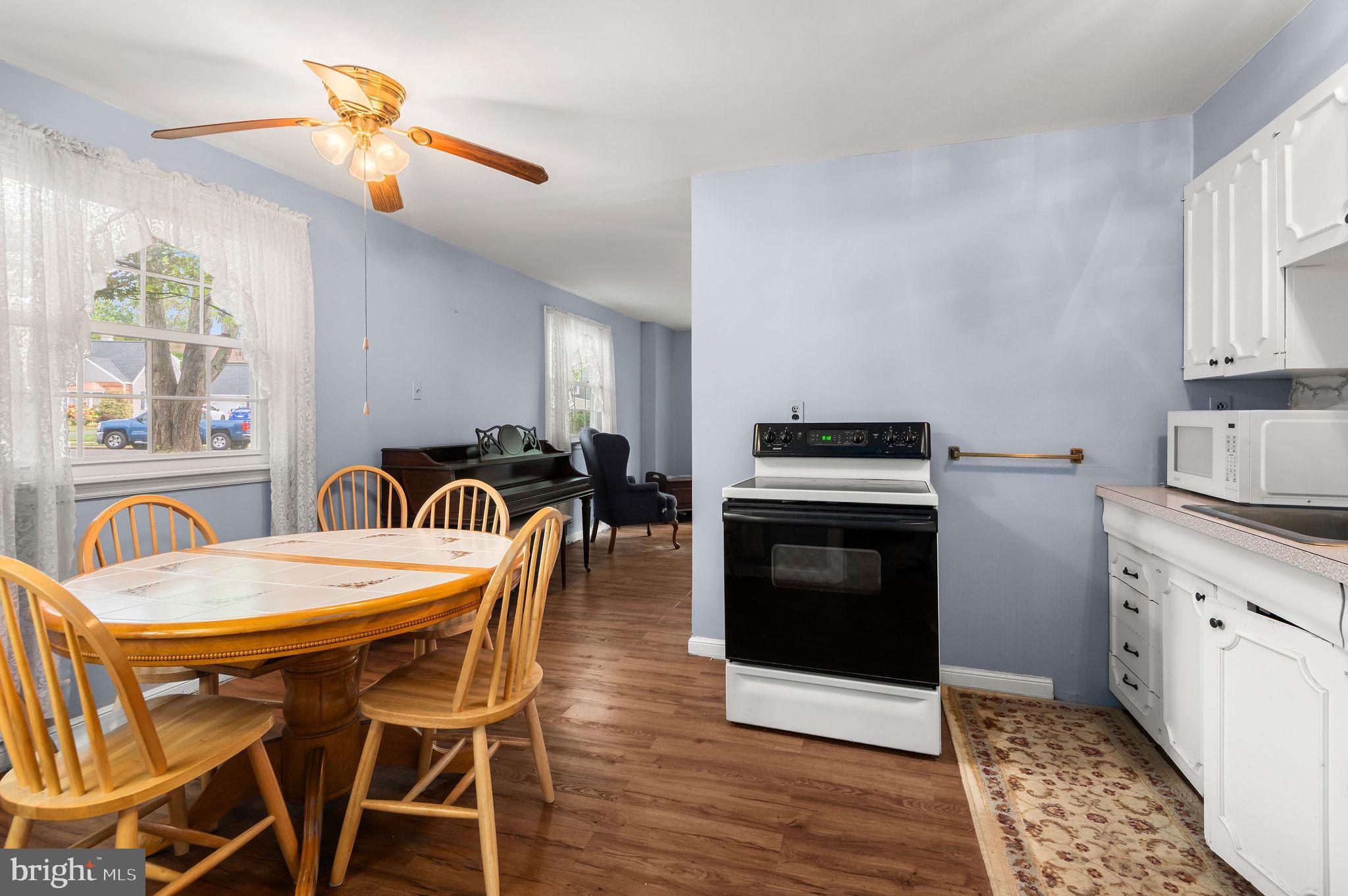 428 Tanner Road Hatboro, PA 19040 - Photo 14 of 25 Eat in Kitchen