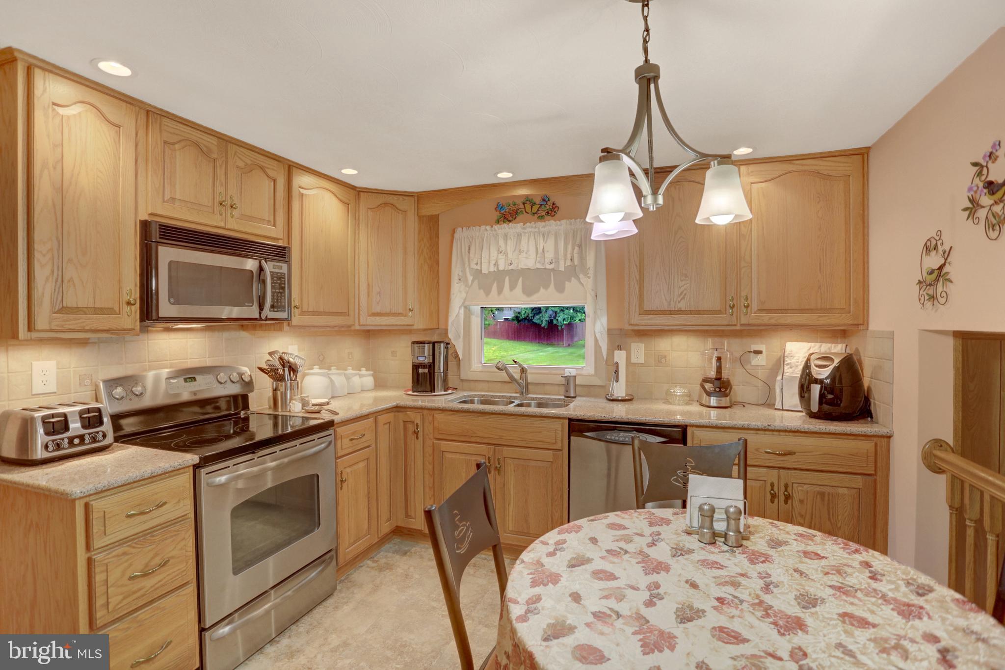 63 Sharon Road Enola, PA 17025 - Photo 3 of 40 Gallery Image 3