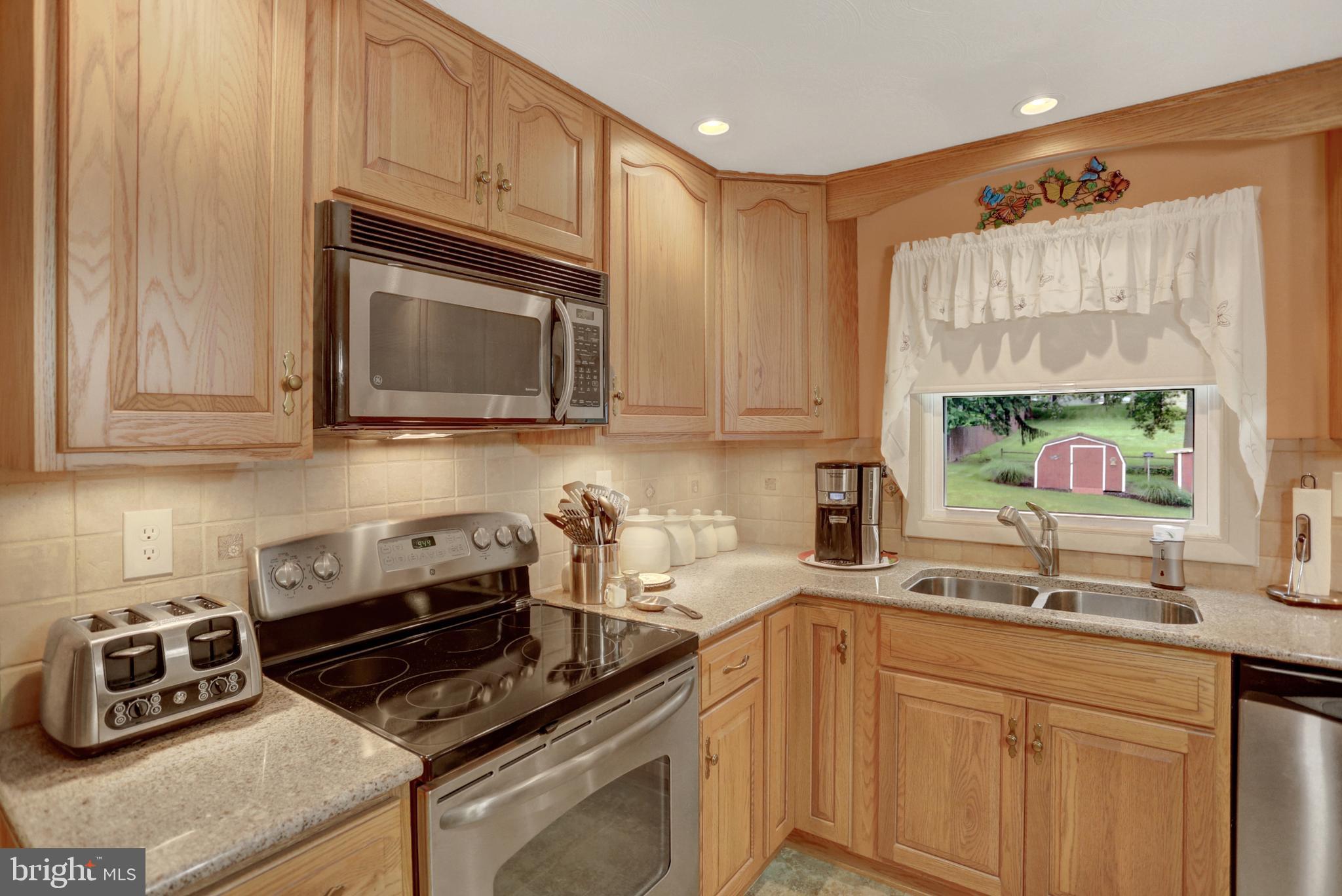 63 Sharon Road Enola, PA 17025 - Photo 5 of 40 Gallery Image 5