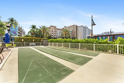 a view of a tennis court