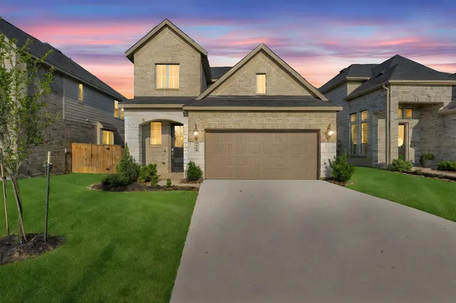 $2,500 | 1426 Northwood Blf Lane, Pinehurst, TX 77362