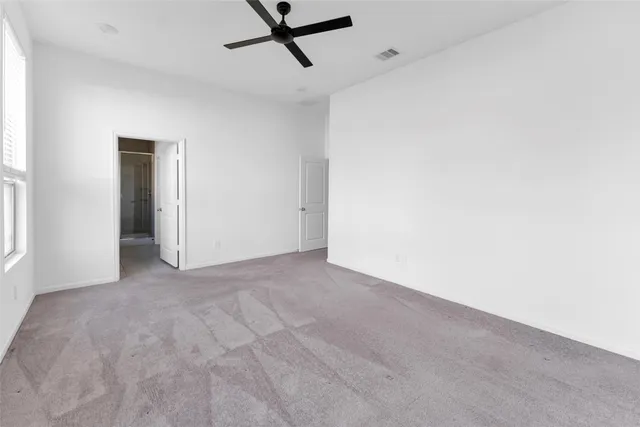 $2,500 | 1426 Northwood Blf Lane, Pinehurst, TX 77362