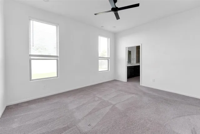 $2,500 | 1426 Northwood Blf Lane, Pinehurst, TX 77362