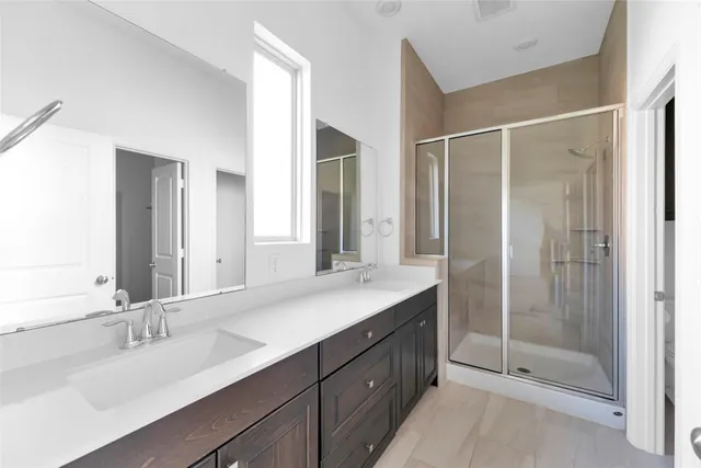 $2,500 | 1426 Northwood Blf Lane, Pinehurst, TX 77362