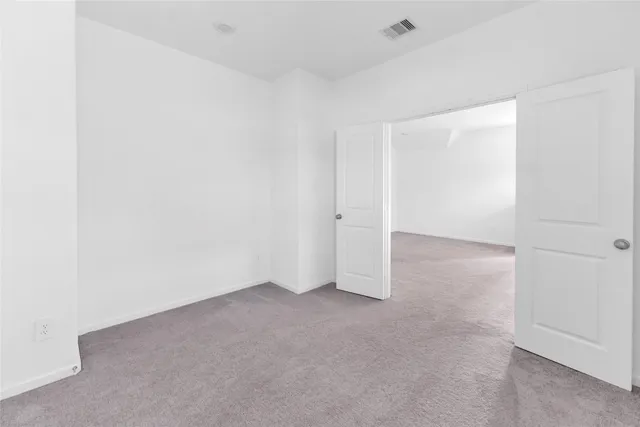 $2,500 | 1426 Northwood Blf Lane, Pinehurst, TX 77362