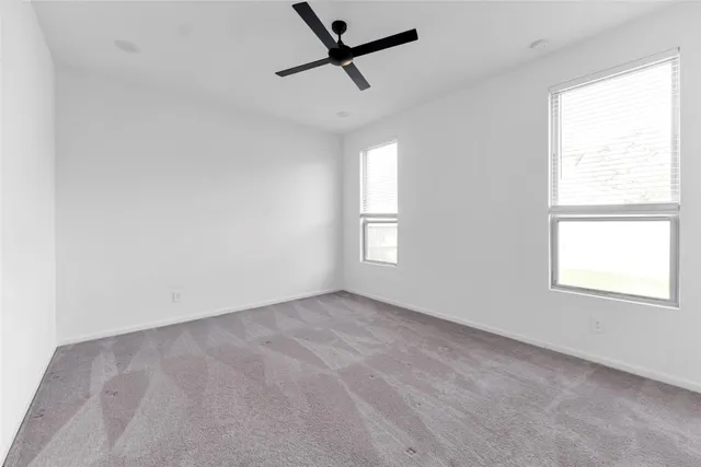 $2,500 | 1426 Northwood Blf Lane, Pinehurst, TX 77362