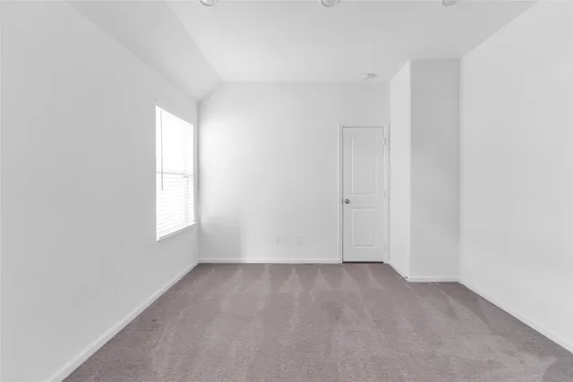 $2,500 | 1426 Northwood Blf Lane, Pinehurst, TX 77362