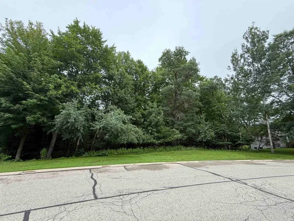 $20,000 | Acorn Trail, Unit 8, Oconto, WI 54153