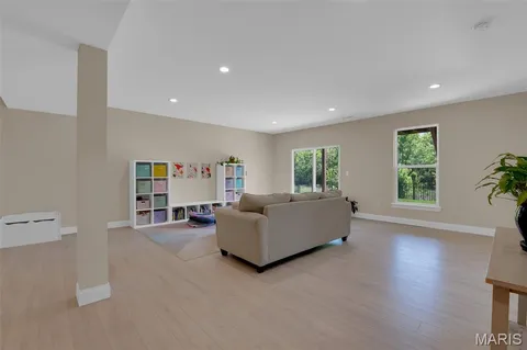 $425,000 | 515 Wilmer Hollow Lane, Wentzville, MO 63385