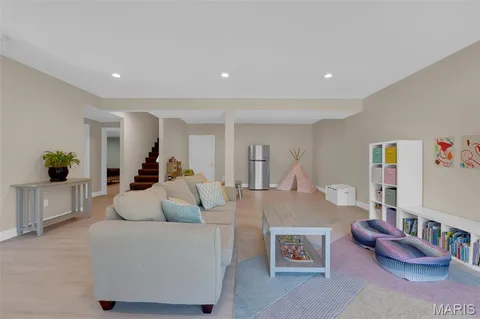 $425,000 | 515 Wilmer Hollow Lane, Wentzville, MO 63385