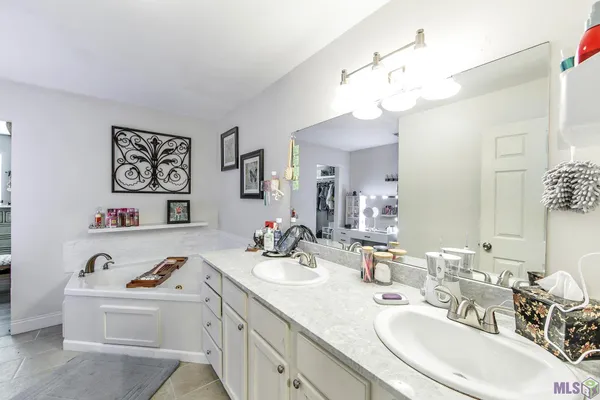 $334,900 | 4012 John Street, Berwick, LA 70342