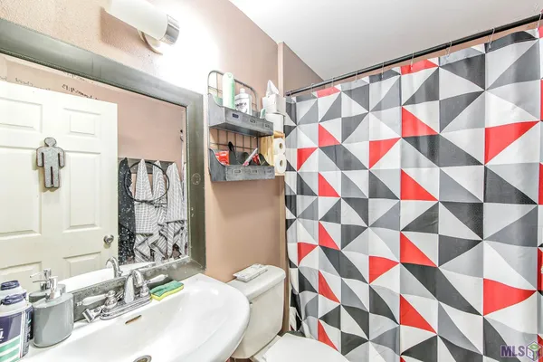 $334,900 | 4012 John Street, Berwick, LA 70342