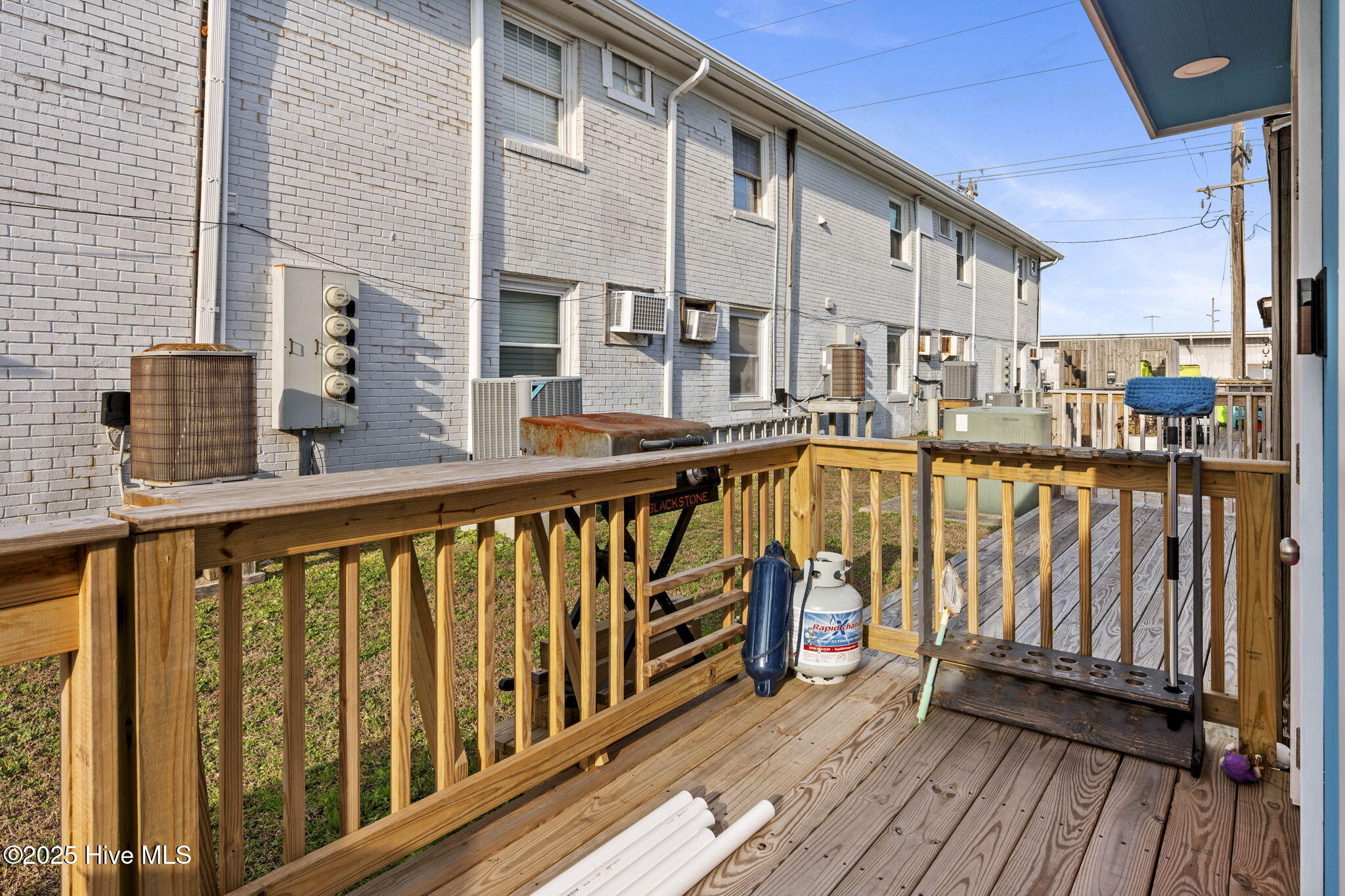 121 Old Causeway Road, Unit 12 Atlantic Beach, NC 28512 - Photo 20 of 31 19-web-or-mls-121-OldCausewayRd-U12-019