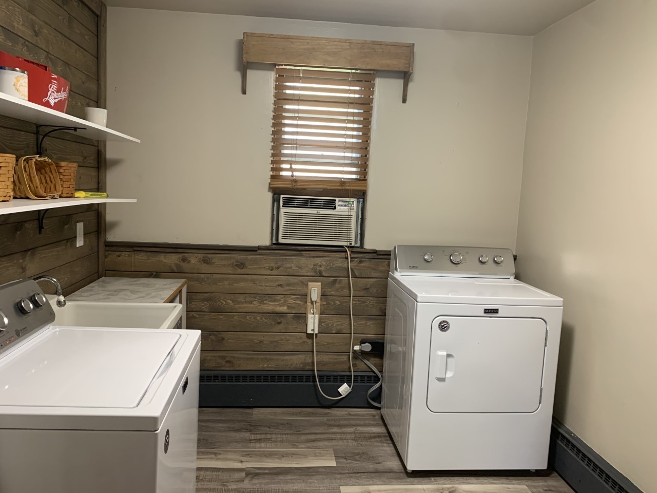 306 Maple Street Cedar Point, IL 61316 - Photo 20 of 43 a utility room with dryer and washer