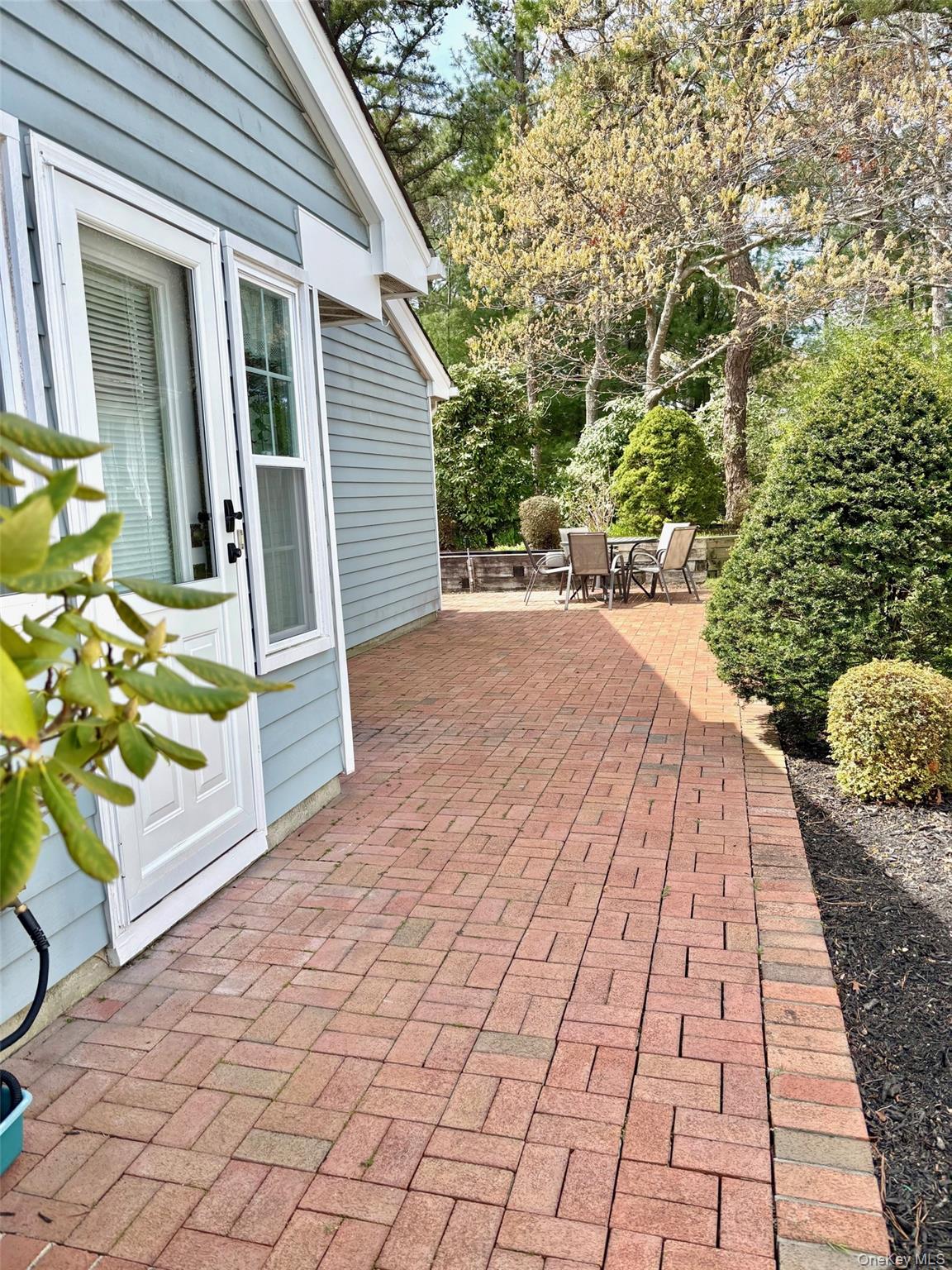155 Glen Drive Ridge, NY 11961 - Photo 15 of 24