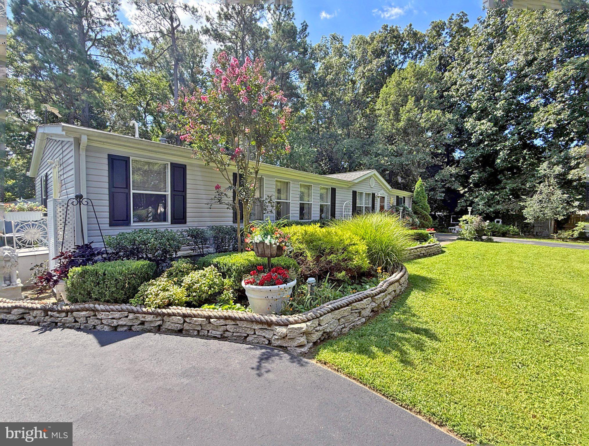 17217 Minos Conaway Road Lewes, DE 19958 - Photo 2 of 33 Nicely Landscaped