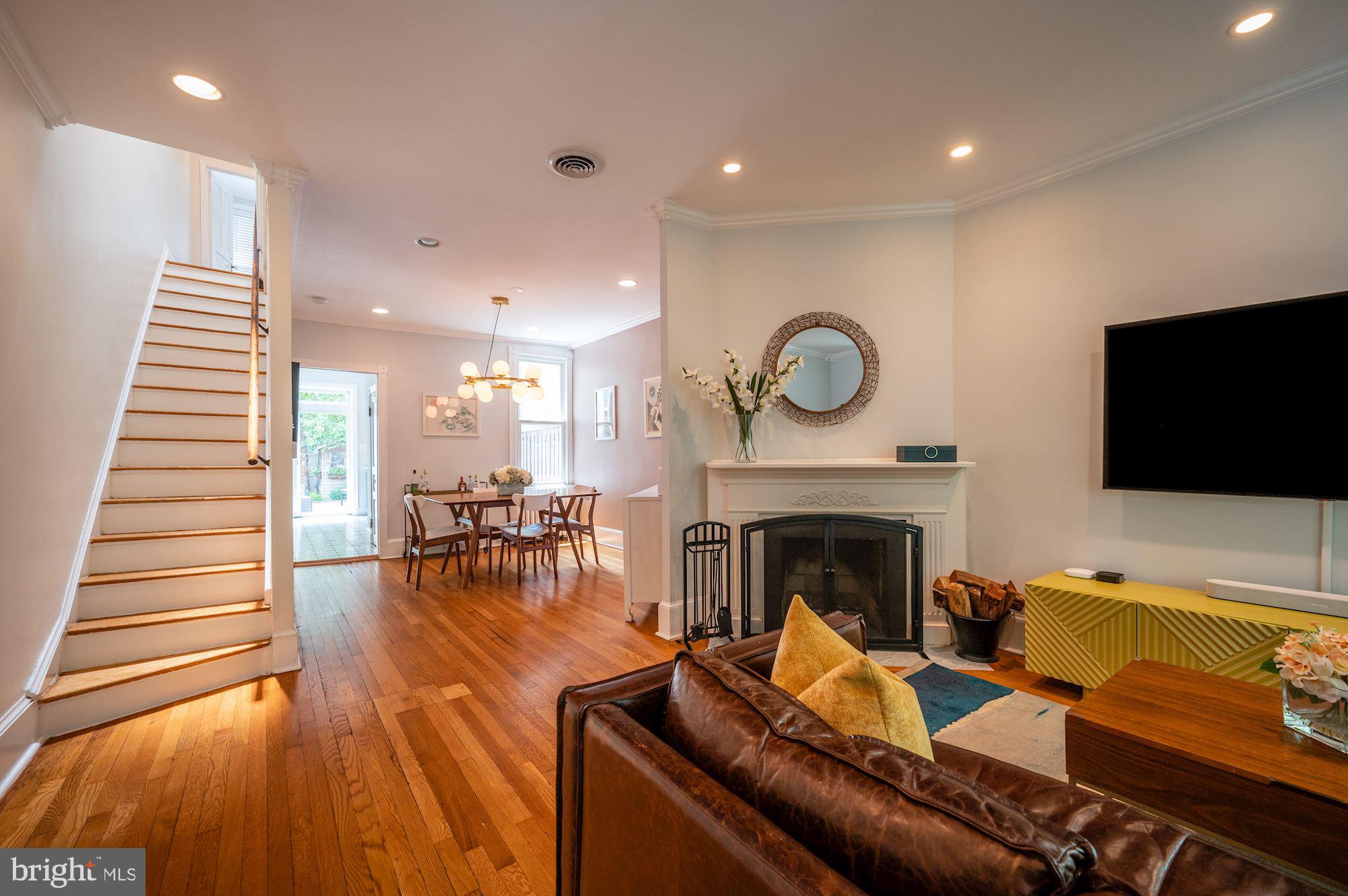 919 E Street Southeast Washington, DC 20003 - Photo 2 of 28