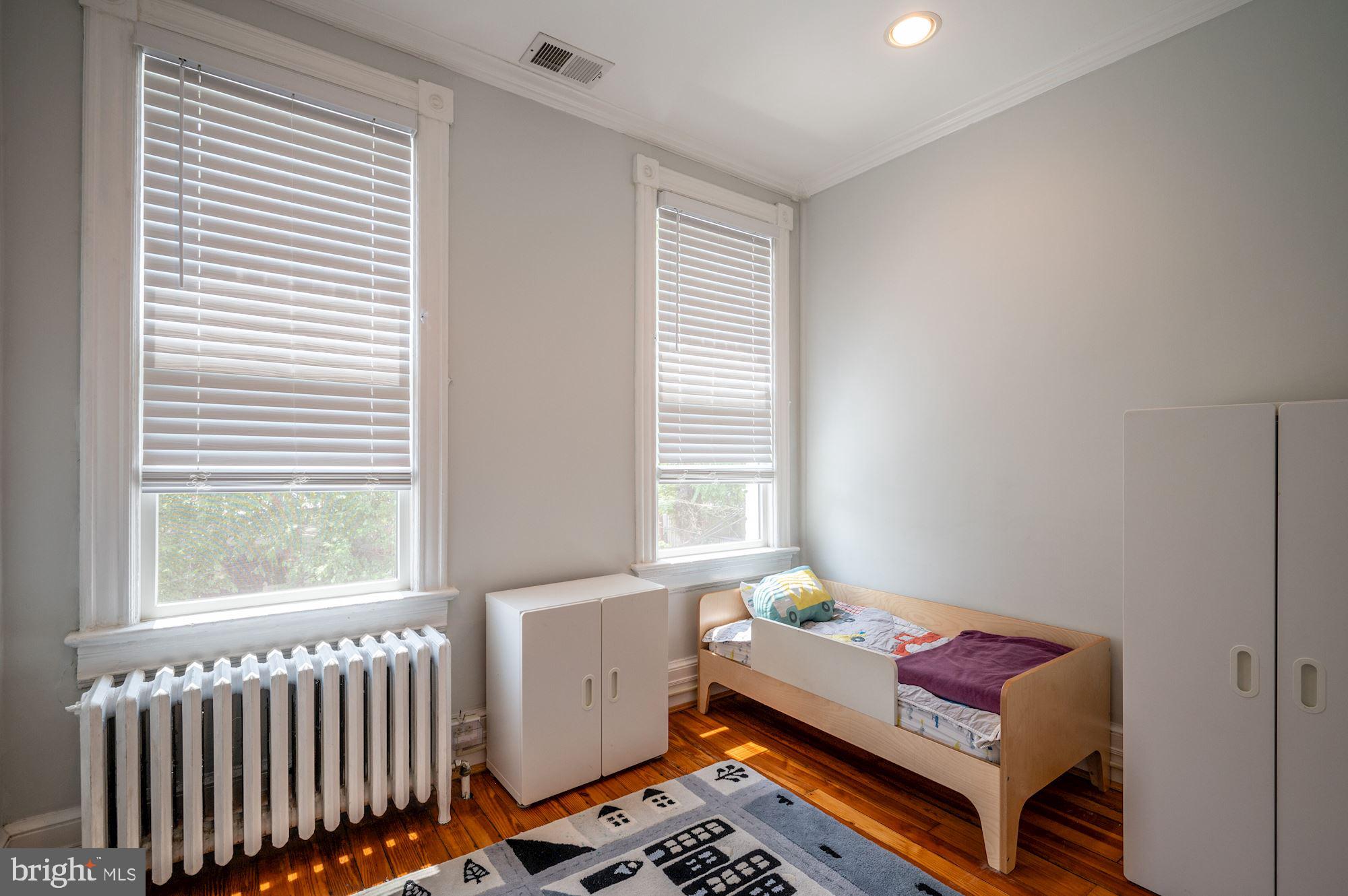 919 E Street Southeast Washington, DC 20003 - Photo 12 of 28