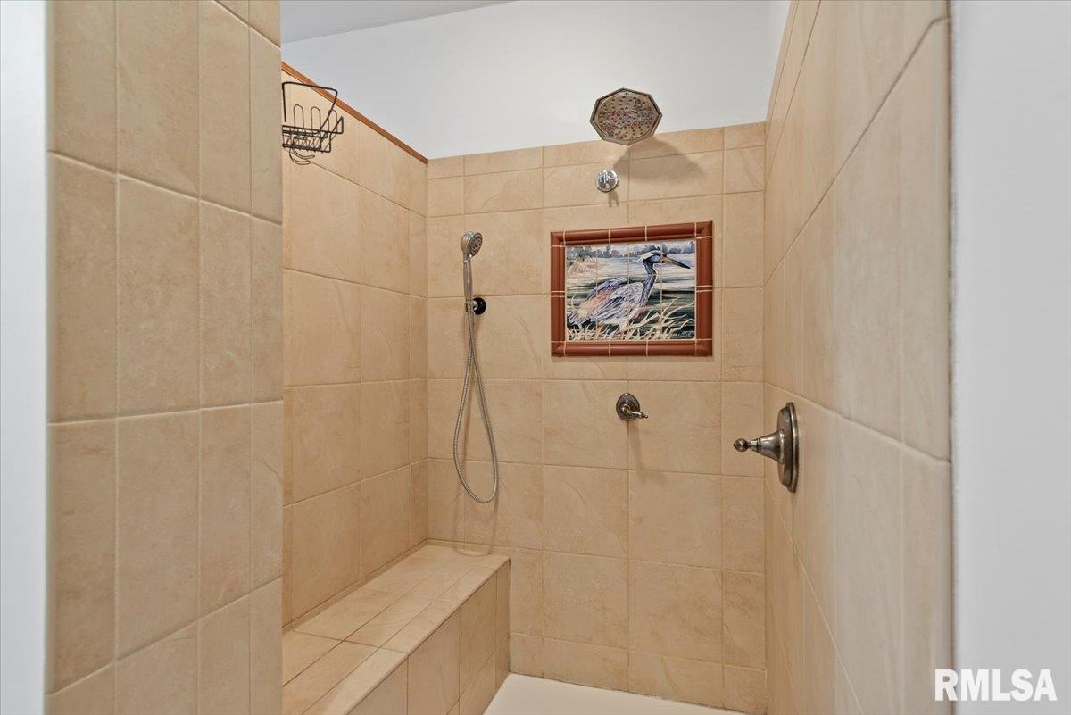 2553 Chapel Hill Drive Springfield, IL 62702 - Photo 27 of 57