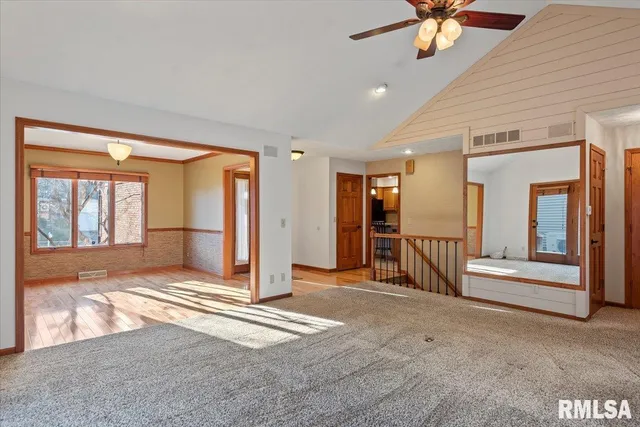 $279,900 | 2553 Chapel Hill Drive, Springfield, IL 62702