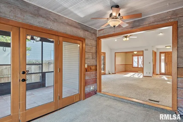 $279,900 | 2553 Chapel Hill Drive, Springfield, IL 62702