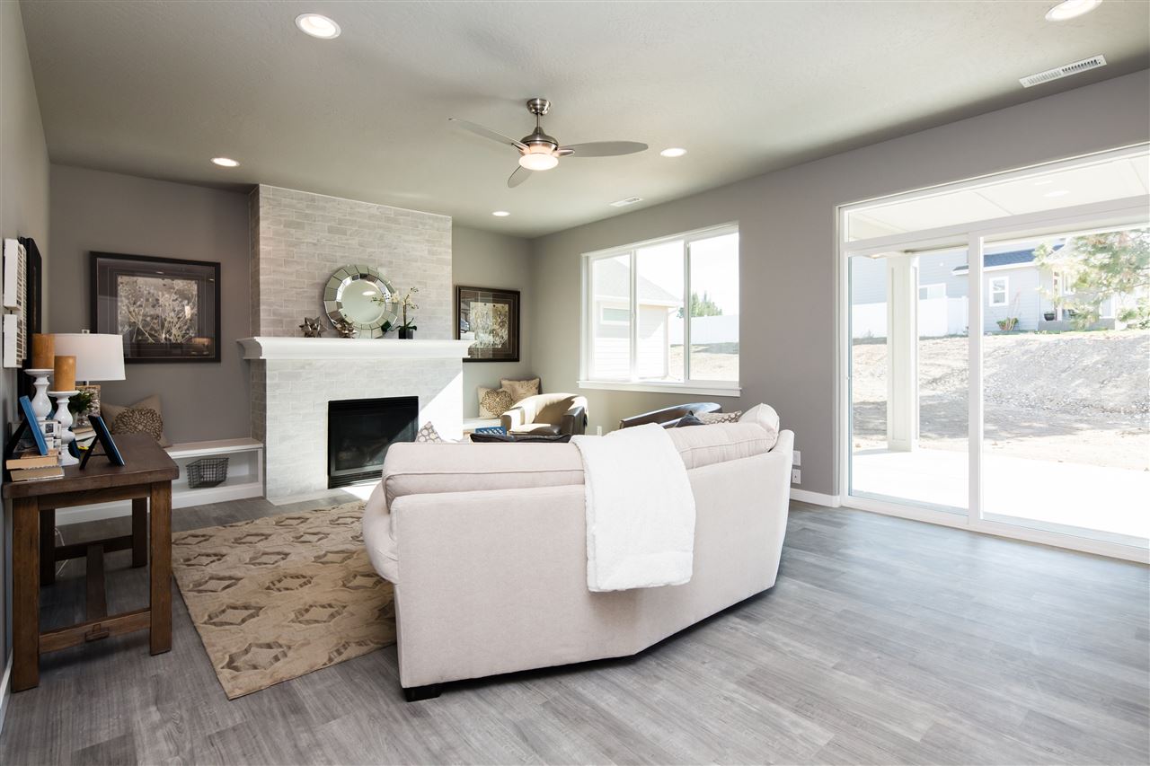 6914 South Pheasant Ridge Drive Spokane, WA 99224 - Photo 8 of 19 Gallery Image 8