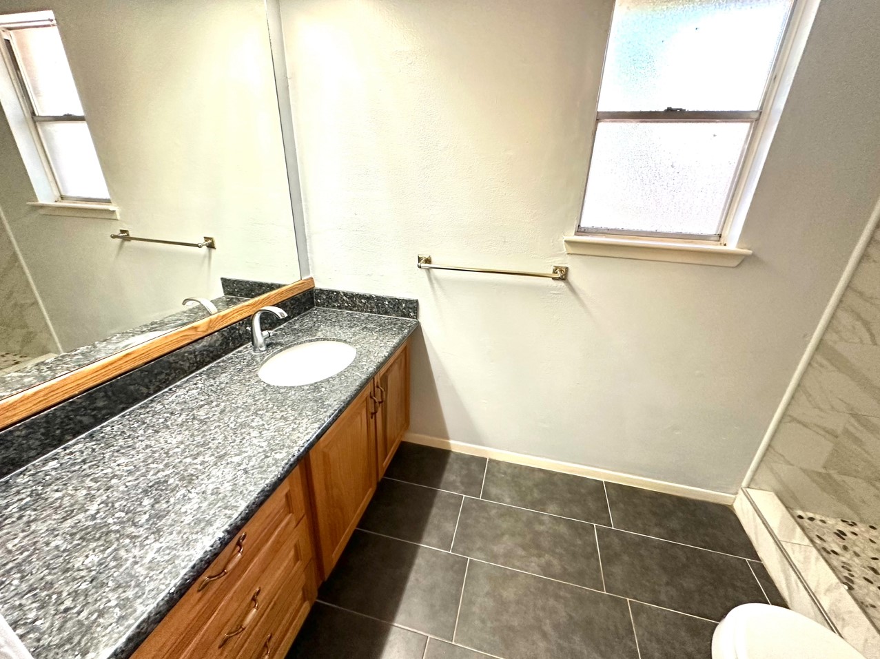 18 Brookflower Road The Woodlands, TX 77380 - Photo 14 of 23 Master bath