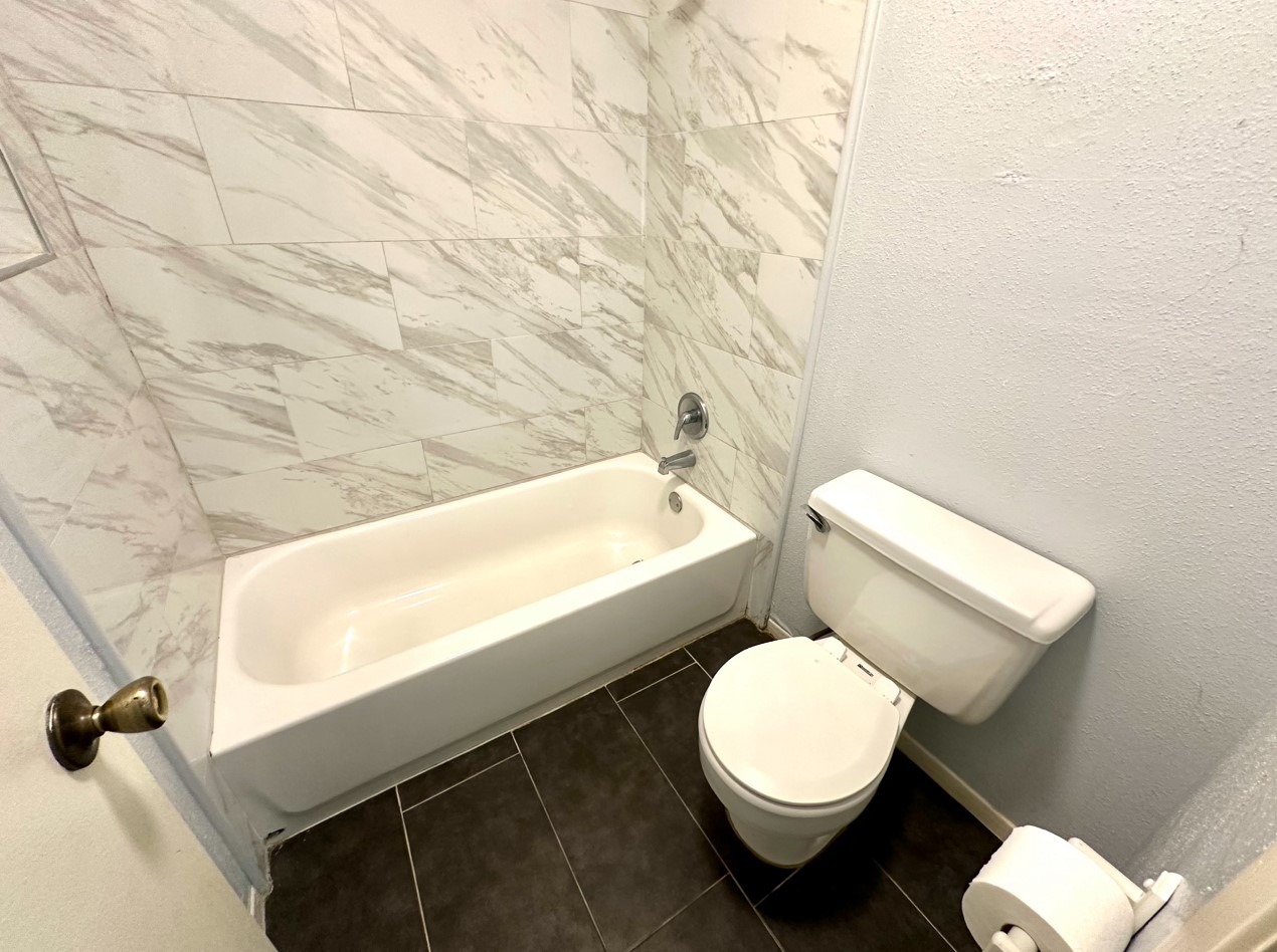 18 Brookflower Road The Woodlands, TX 77380 - Photo 16 of 23 Hall Bath