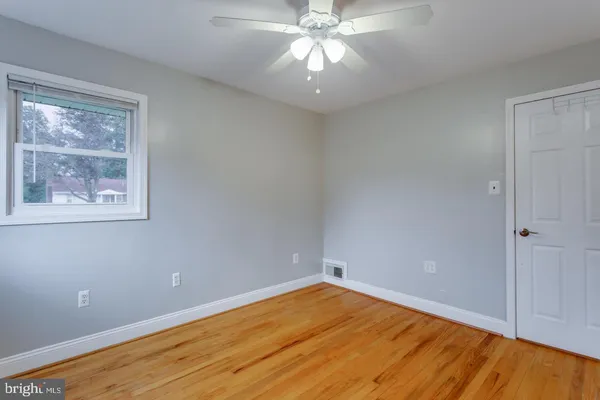 $3,400 | 5834 Pratt Street, Alexandria, VA 22310