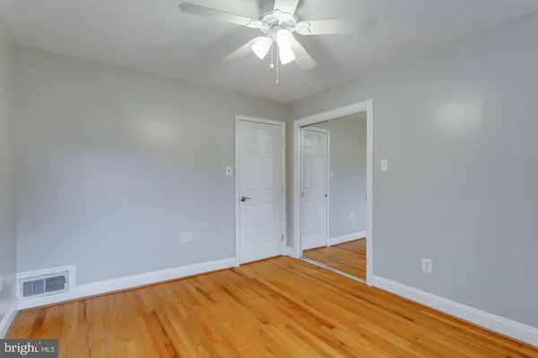 $3,400 | 5834 Pratt Street, Alexandria, VA 22310
