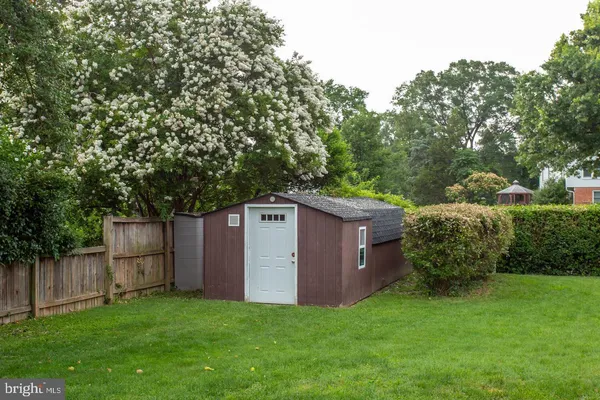 $3,400 | 5834 Pratt Street, Alexandria, VA 22310