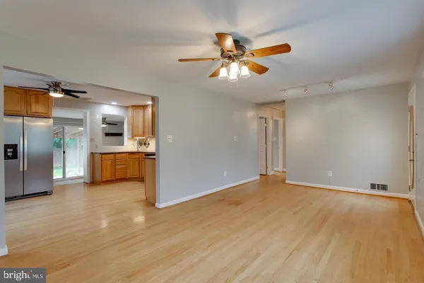 $3,400 | 5834 Pratt Street, Alexandria, VA 22310