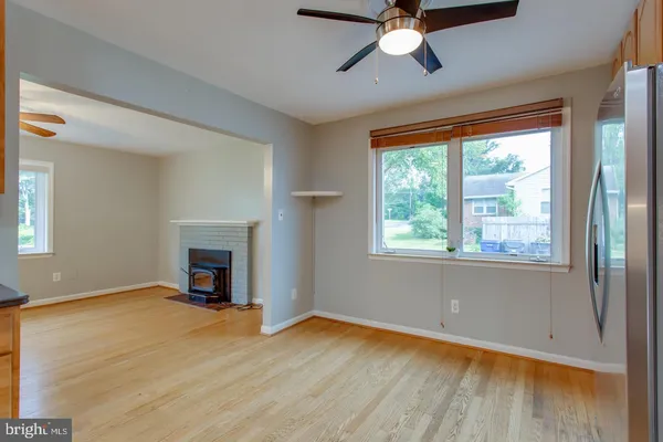 $3,400 | 5834 Pratt Street, Alexandria, VA 22310