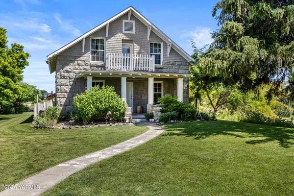 $630,000 | 3291 Speyers Road, Selah, WA 98942