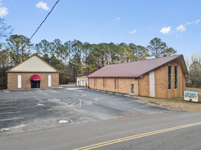 $925,000 | 211 Trewhitt Drive Southeast, Cleveland, TN 37323