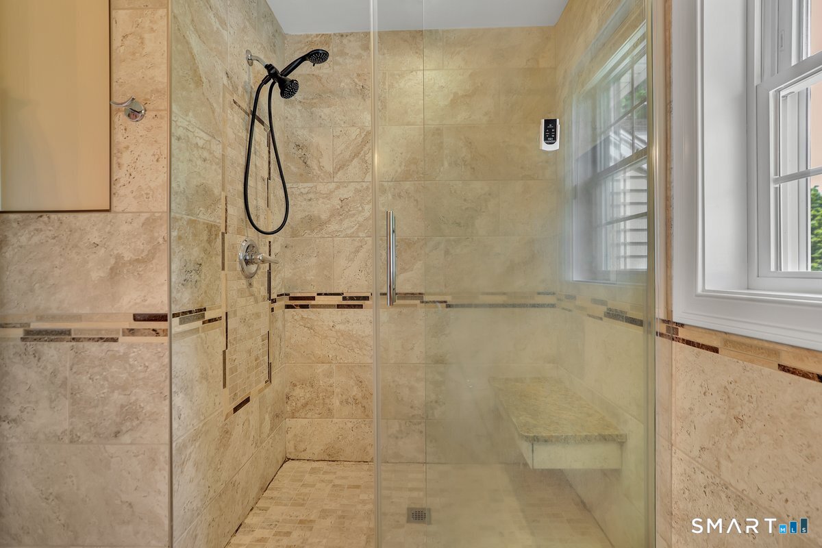 95 Higgins Road Cheshire, CT 06410 - Photo 25 of 40
