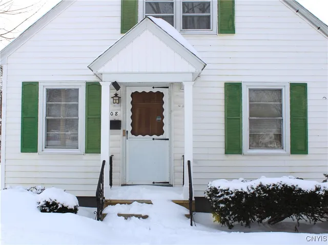 $129,900 | 208 East Locust Street, Rome, NY 13440