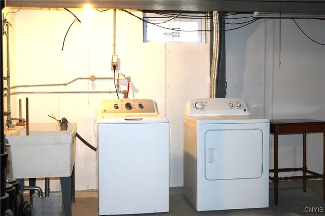 $129,900 | 208 East Locust Street, Rome, NY 13440