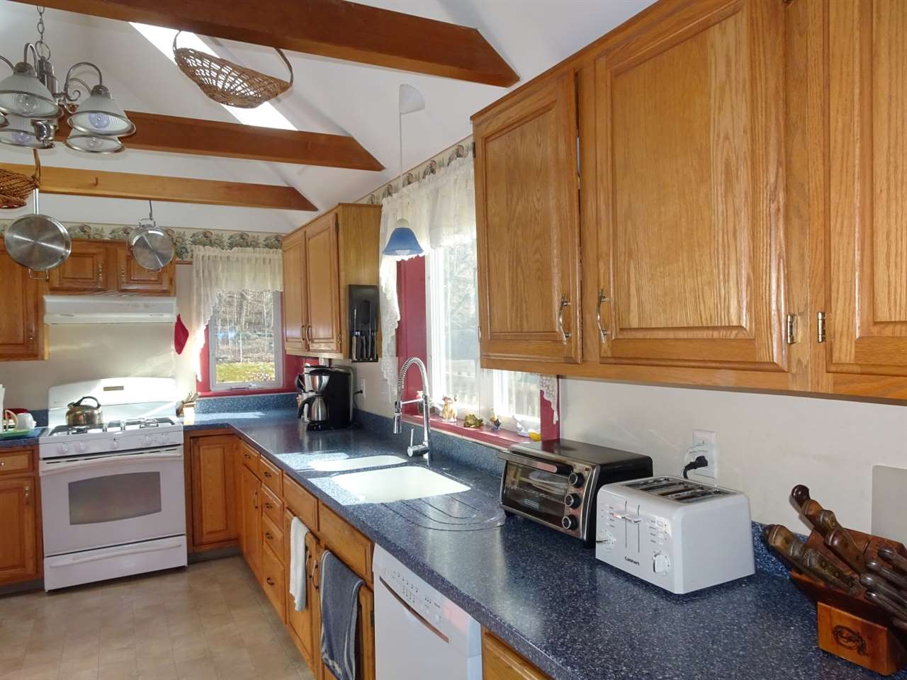 189 Malawak Road Winchester, NH 03470 - Photo 4 of 23 Gallery Image 4