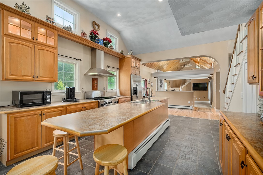 548 Mendon Road North Smithfield, RI 02896 - Photo 12 of 48 Gallery Image 12