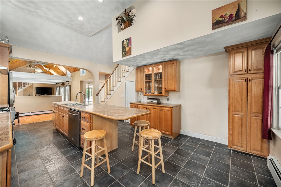 548 Mendon Road North Smithfield, RI 02896 - Photo 13 of 48 Gallery Image 13