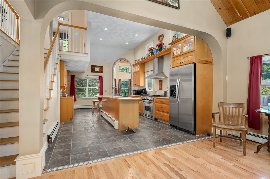 548 Mendon Road North Smithfield, RI 02896 - Photo 14 of 48 Gallery Image 14