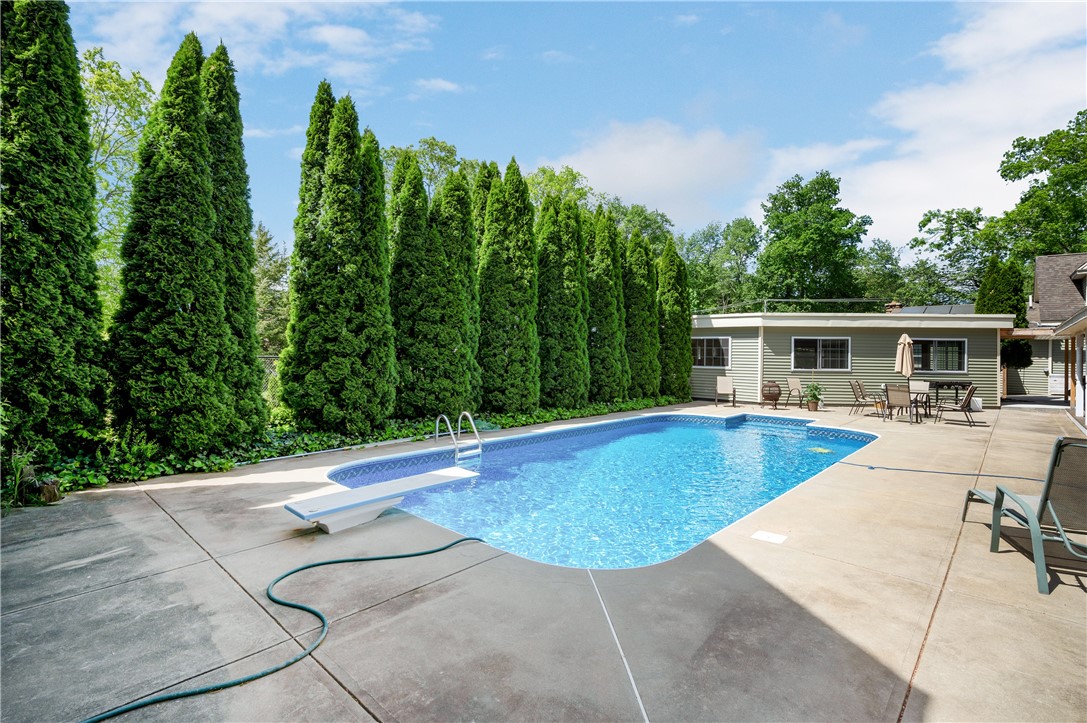 548 Mendon Road North Smithfield, RI 02896 - Photo 8 of 48 Gallery Image 8
